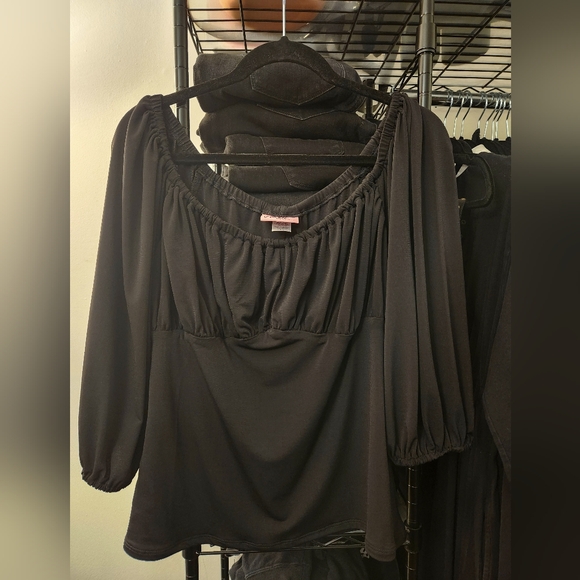 Vacation Top - Picture 3 of 6